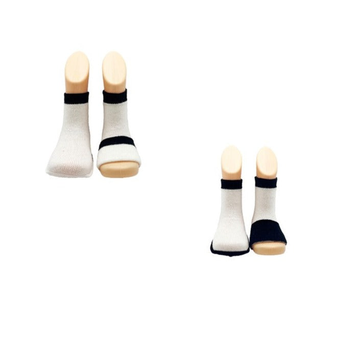 2 pack Baby gripper socks - White