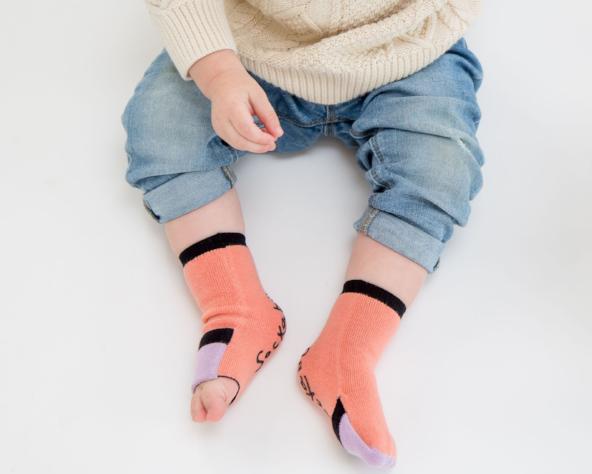 Baby gripper seamless socks - Peach, cotton rich. The only socks  that allow to cover or uncover toes